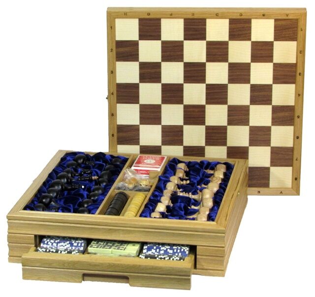 Игровой набор (шахматы, шашки, нарды, домино, карты, кости, фишки для покера) 44х44 см